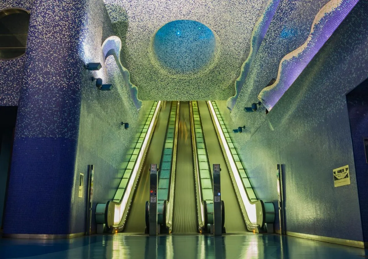 Metro Materdei - Casa Al Quinto Piano E Wi-Fi A 2 Passi Dalla Metropolitana Apartment Naples 0*,  Italy