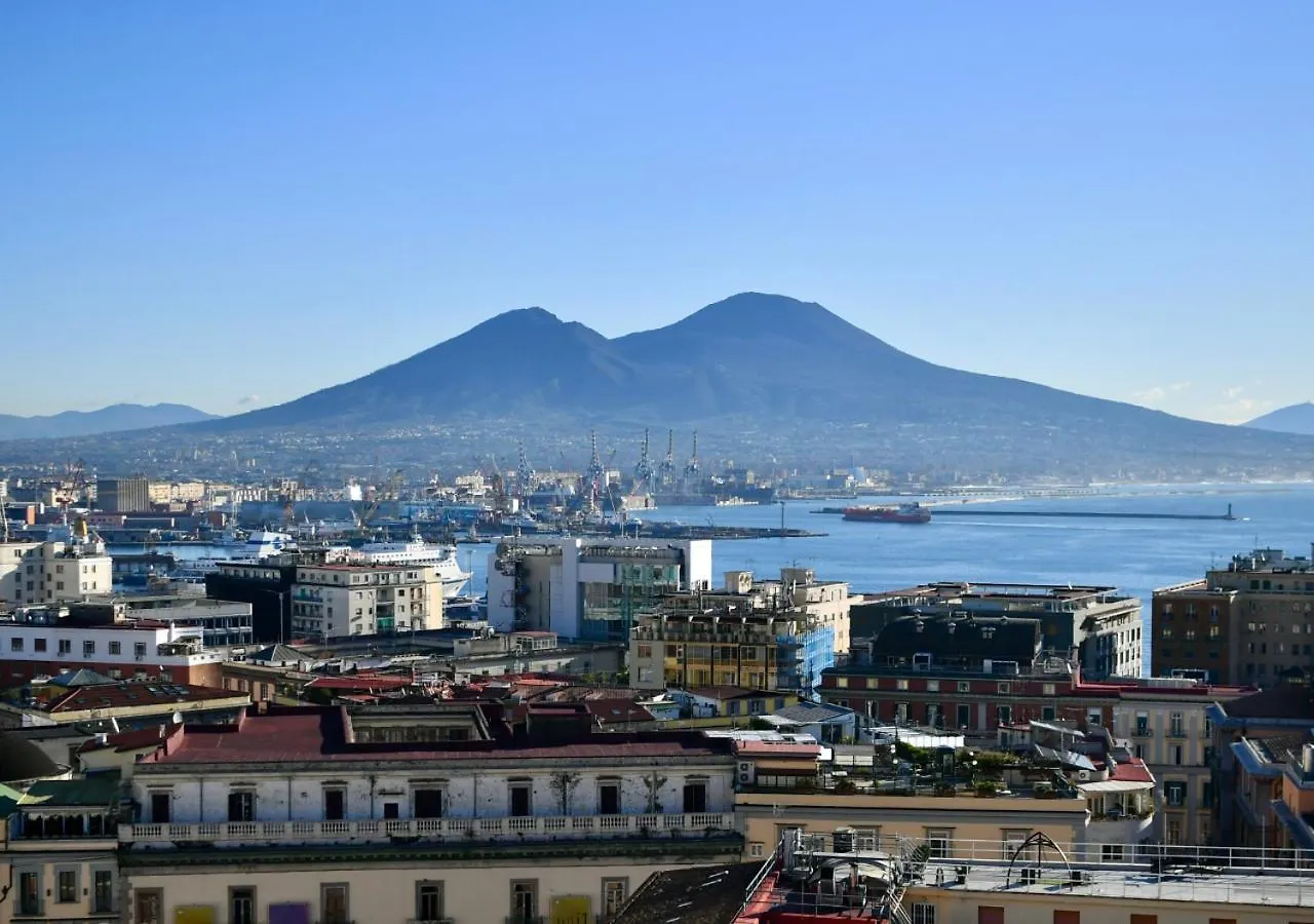 Metro Materdei - Casa Al Quinto Piano E Wi-Fi A 2 Passi Dalla Metropolitana Apartment Naples