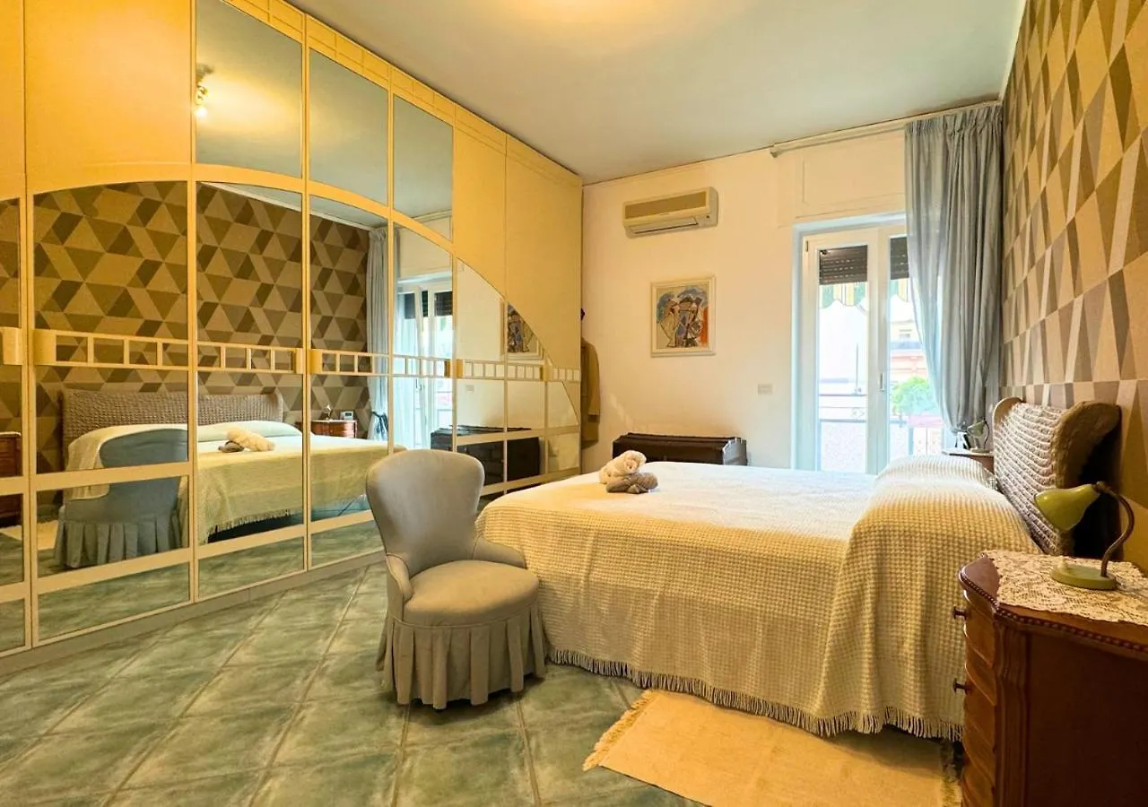 Metro Materdei - Casa Al Quinto Piano E Wi-Fi A 2 Passi Dalla Metropolitana Apartment Naples