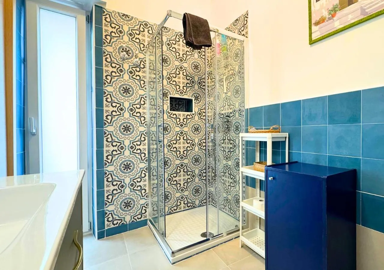 Metro Materdei - Casa Al Quinto Piano E Wi-Fi A 2 Passi Dalla Metropolitana Apartment Naples