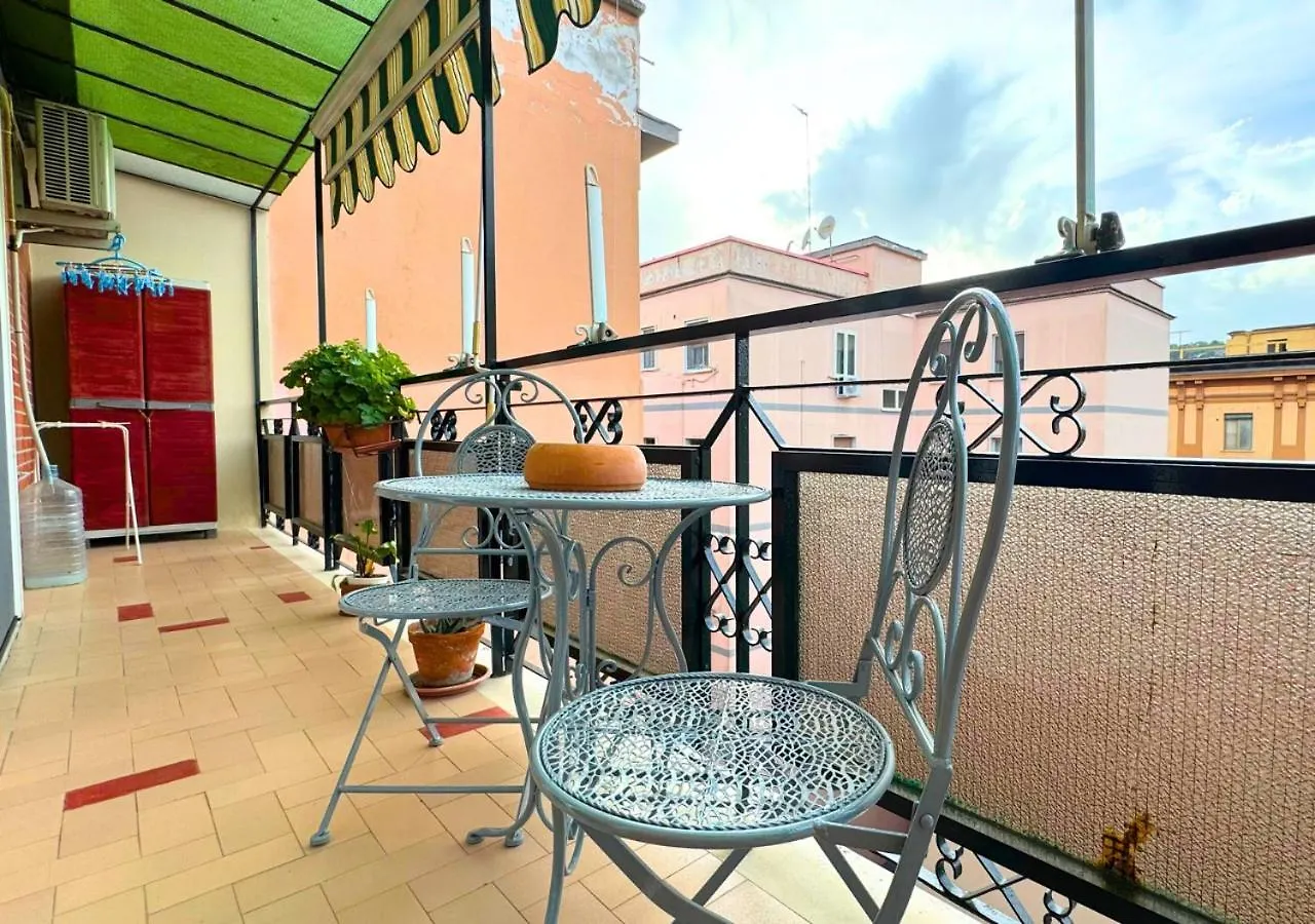 Metro Materdei - Casa Al Quinto Piano E Wi-Fi A 2 Passi Dalla Metropolitana Apartment Naples