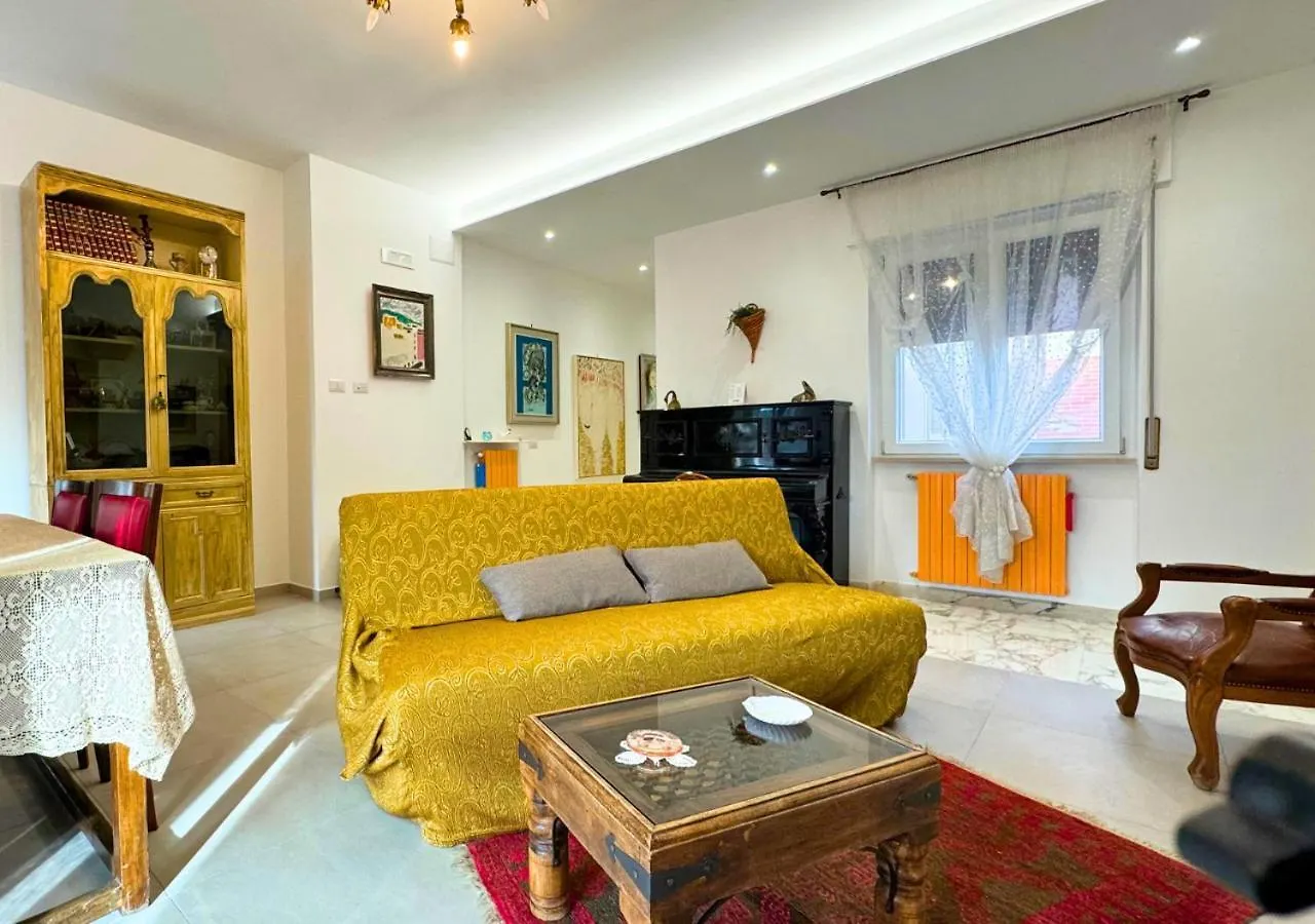 Metro Materdei - Casa Al Quinto Piano E Wi-Fi A 2 Passi Dalla Metropolitana Apartment Naples