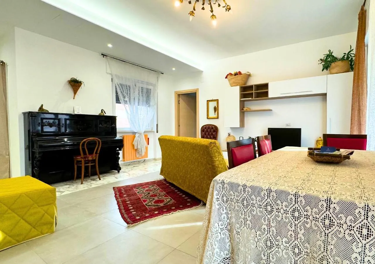Metro Materdei - Casa Al Quinto Piano E Wi-Fi A 2 Passi Dalla Metropolitana Apartment Naples Italy